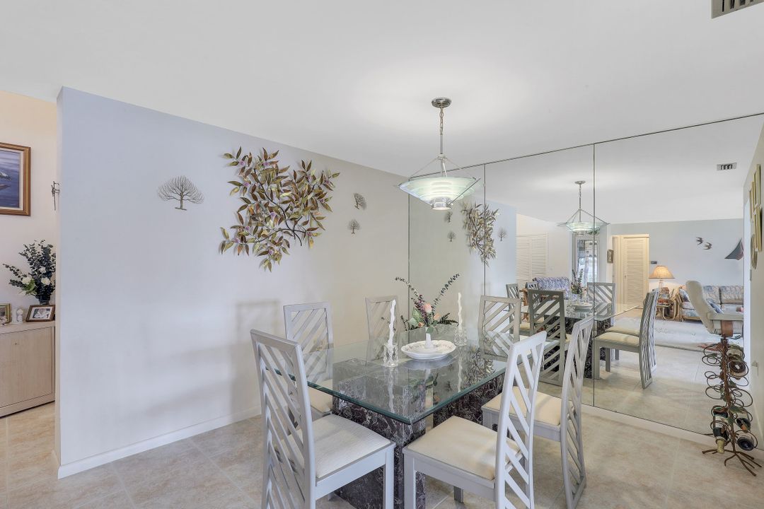 1923 SE 45th St, Cape Coral, FL 33904