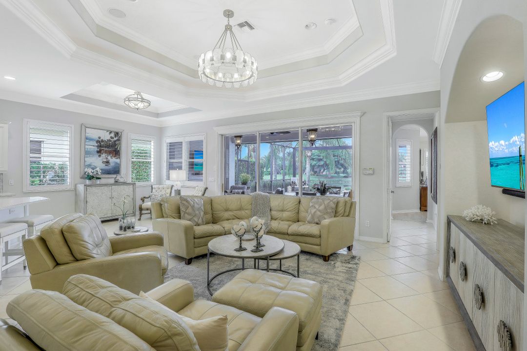 10801 Longshore Way E, Naples, FL 34119