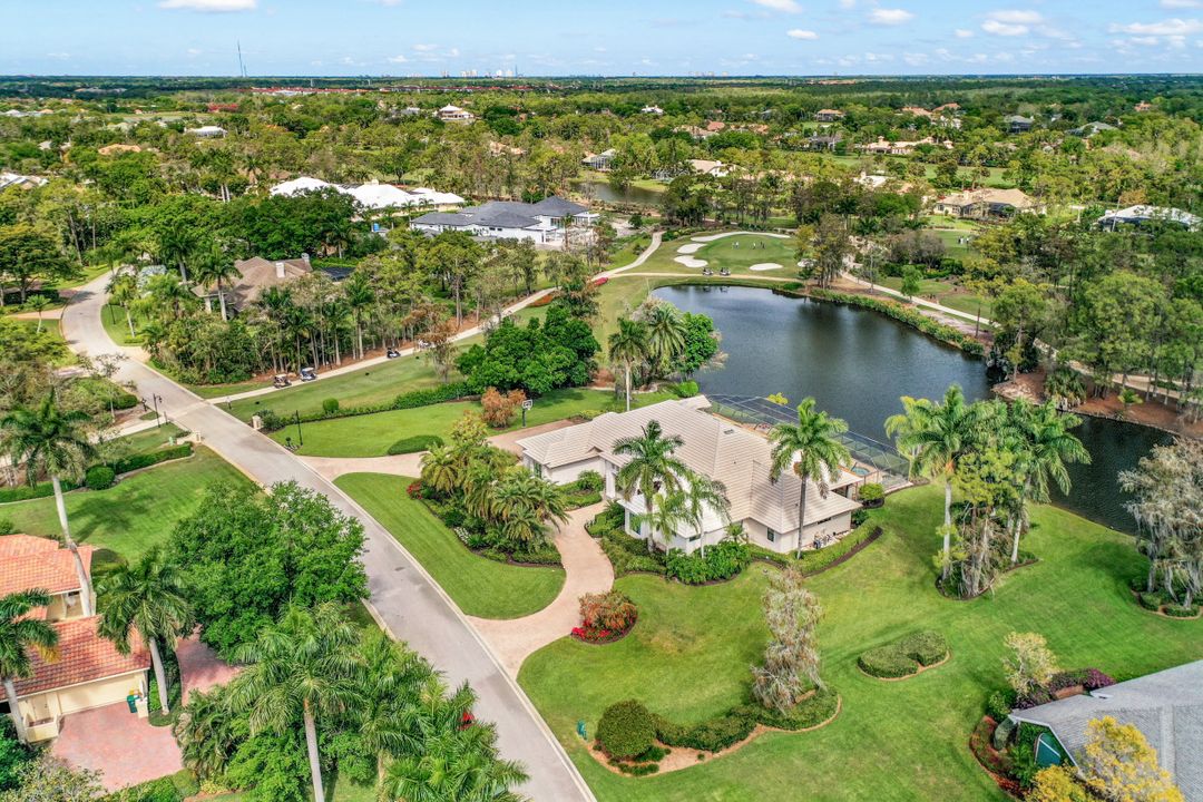 4501 Silver Fox Dr, Naples, FL 34119