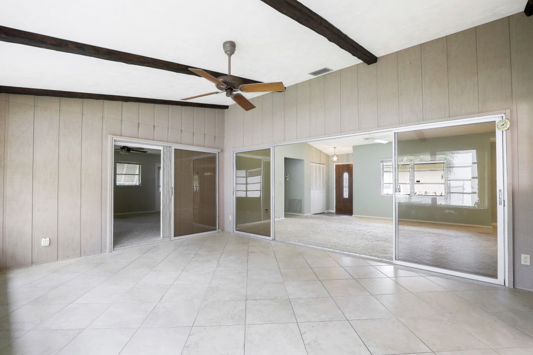 628 104th Ave N, Naples, FL 34108