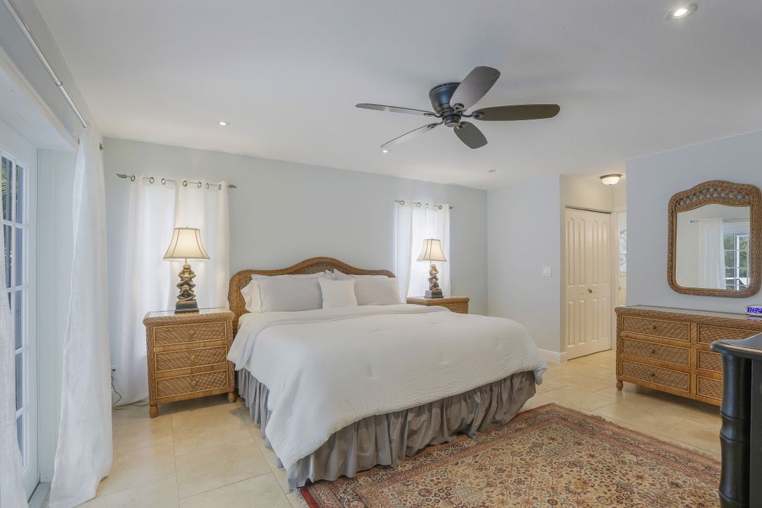 318 Sand Hill St, Marco Island, FL 34145