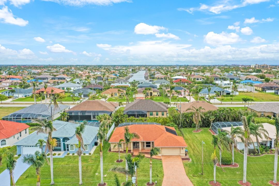 5327 SW 21st Pl, Cape Coral, FL 33914