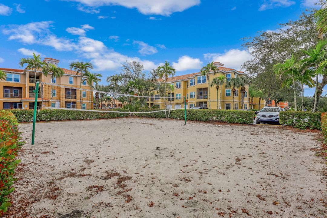 23640 Walden Center Dr #301, Bonita Springs, FL 34134