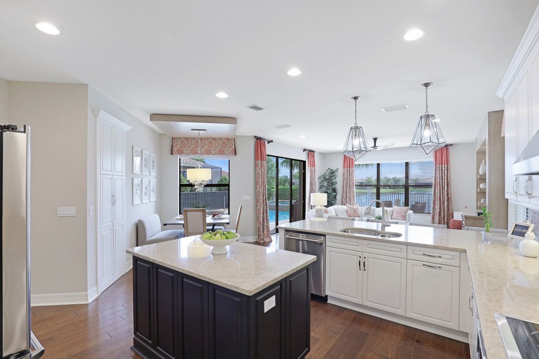 11784 Meadowrun Cir, Fort Myers, FL 33913