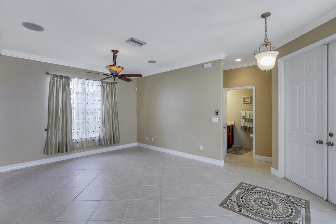 1627 Triangle Palm Terrace, Naples, FL 34119