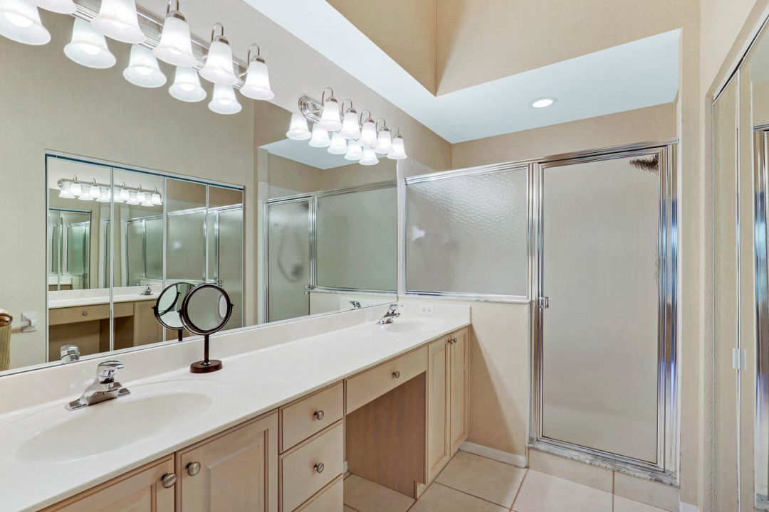 5360 Andover Dr  #202, Naples, FL 34110