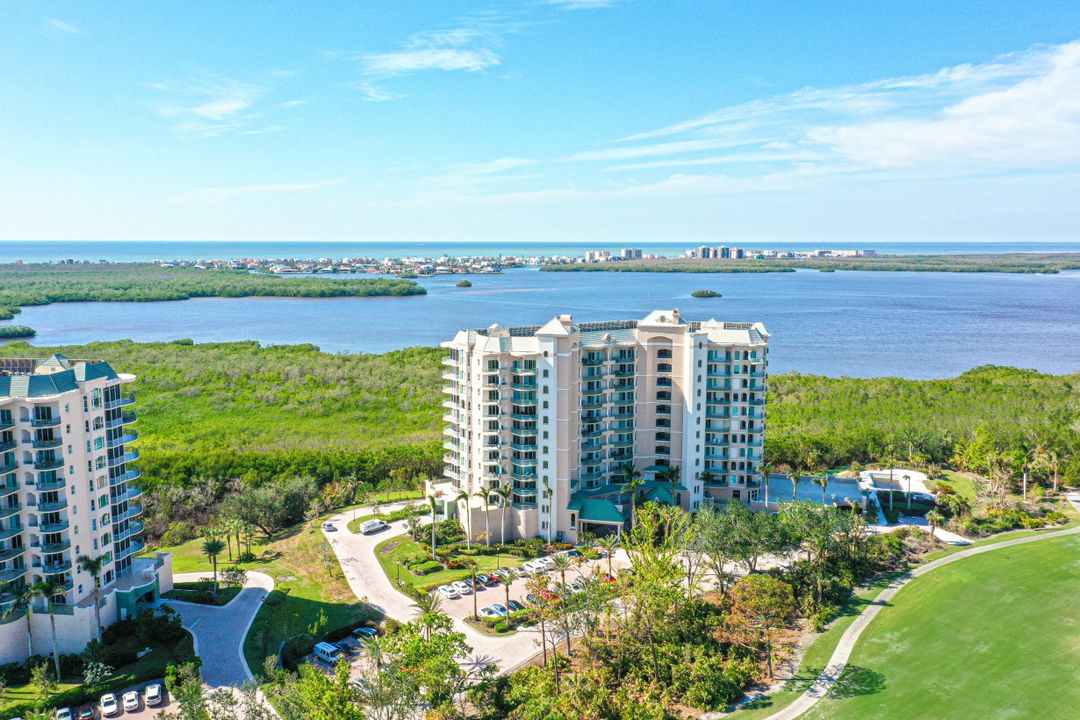 4811 Island Pond Ct #905, Bonita Springs, FL 34134