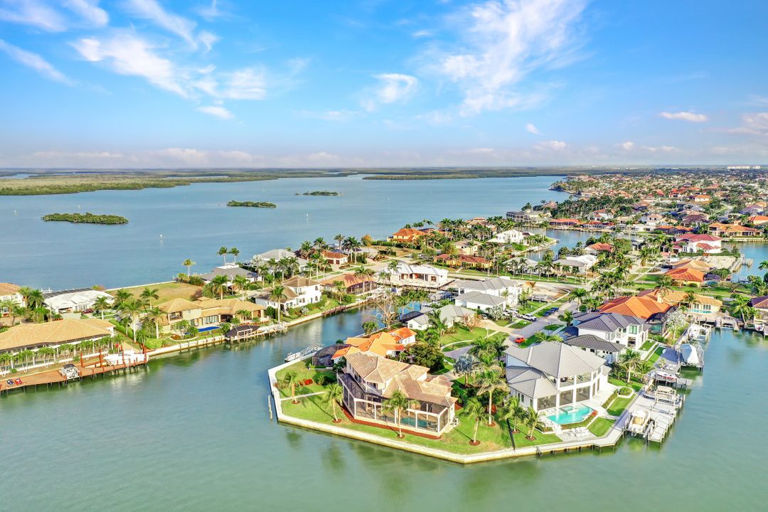 1415 Firwood Ct, Marco Island, FL 34145