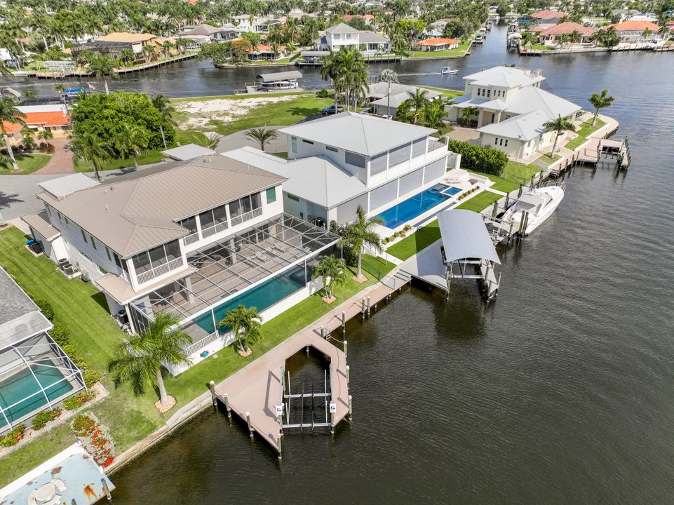 5084 Sorrento Ct, Cape Coral, FL 33904