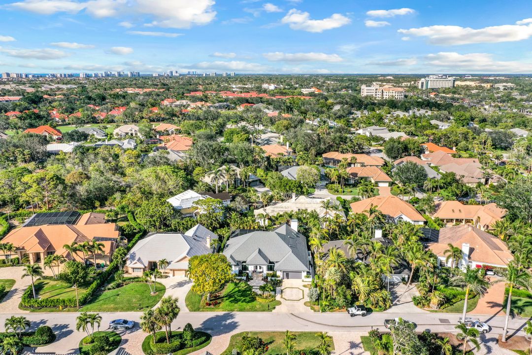 713 Shadow Lake Ln, Naples, FL 34108