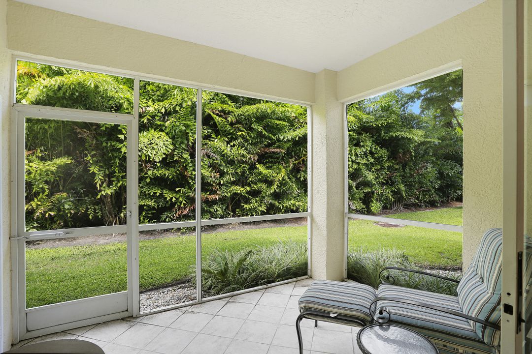 6645 Huntington Lakes Cir #104, Naples, FL 34119