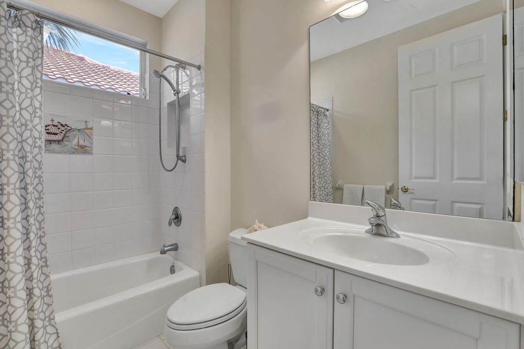10192 Ginger Pointe Ct, Bonita Springs, FL 34135