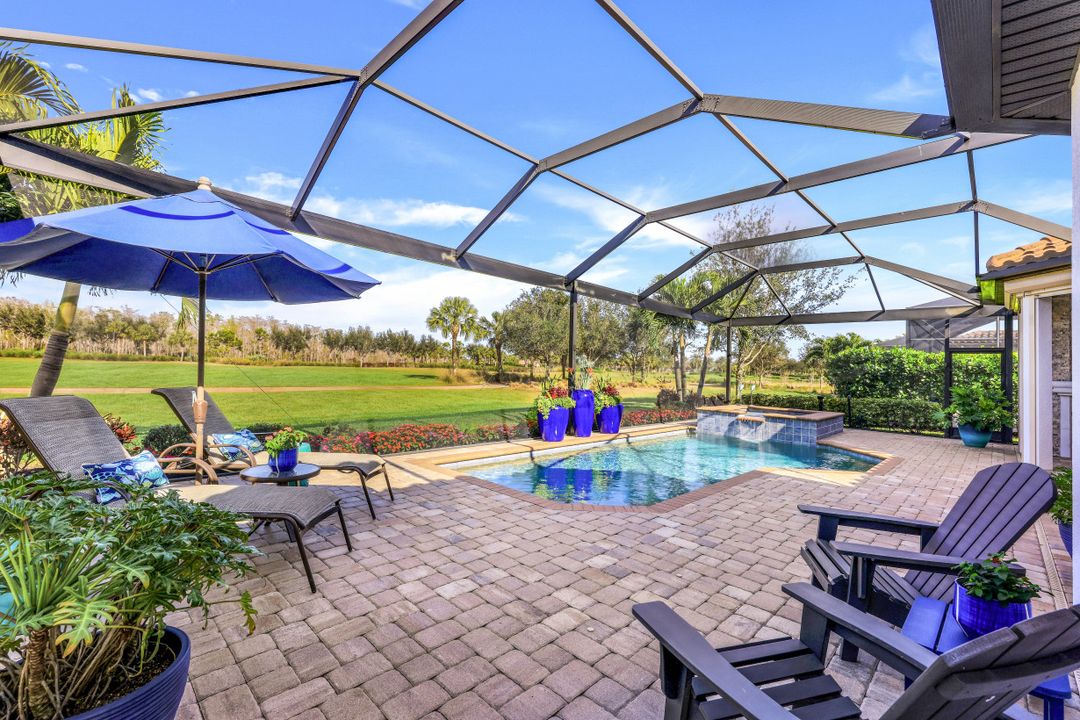 8848 Savona Ct, Naples, FL 34119