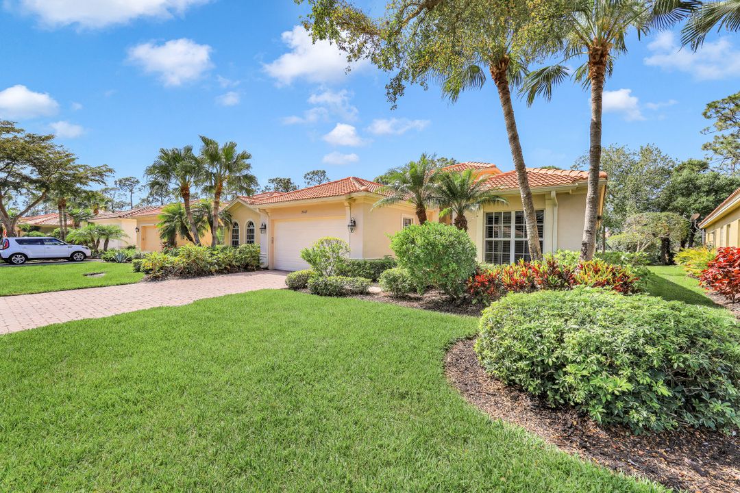 28625 Pienza Ct, Bonita Springs, FL 34135