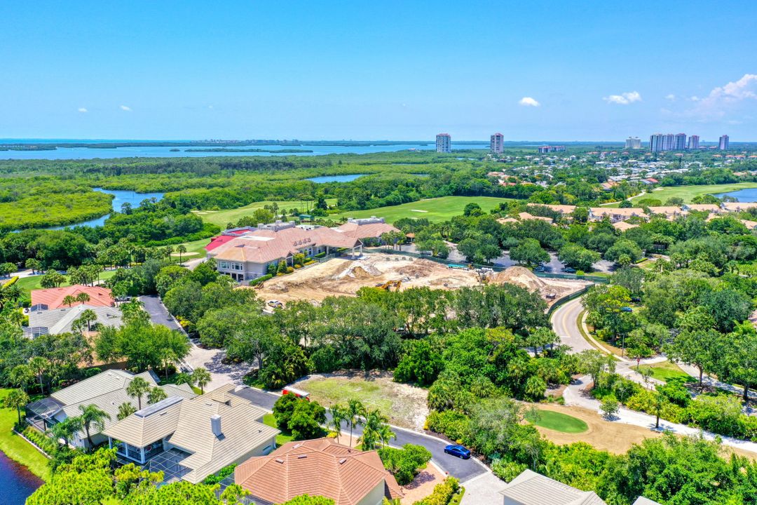 25350 Goldcrest Dr, Bonita Springs, FL 34134