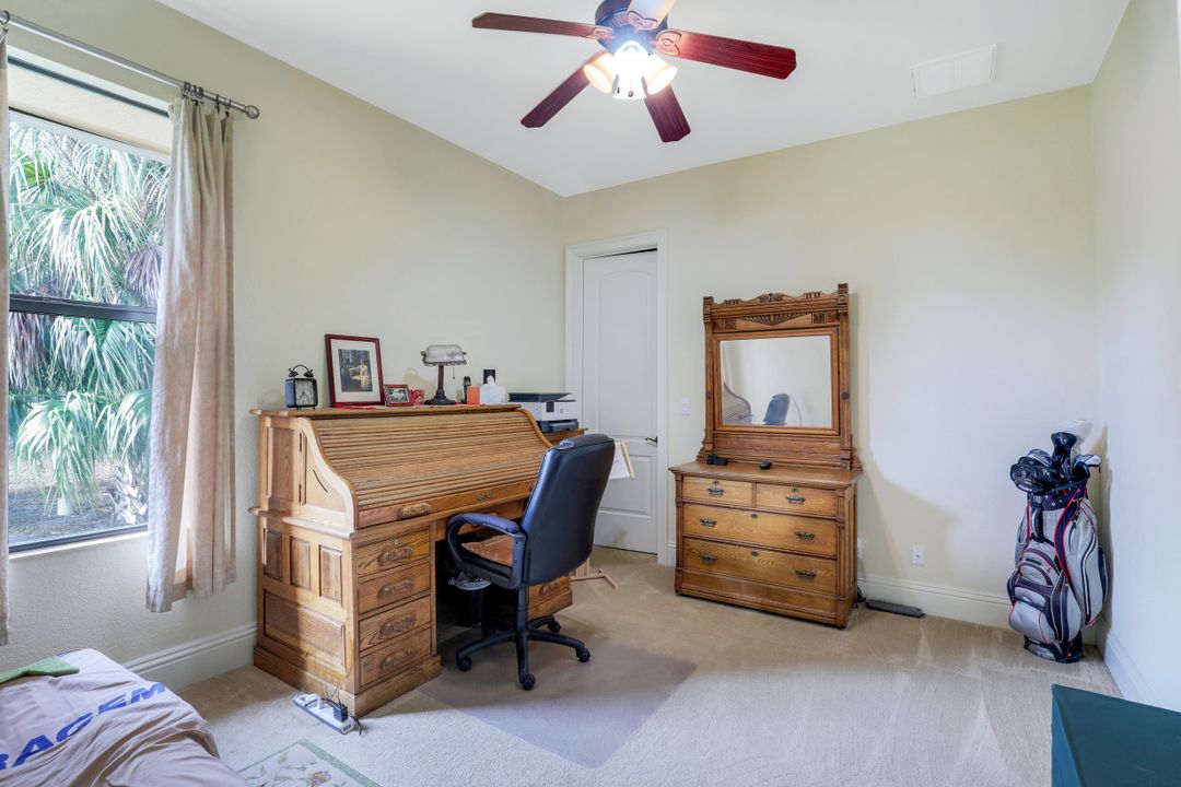 641 27th St SW, Naples, FL 34117