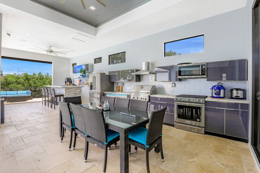 1903 Everest Pkwy, Cape Coral, FL 33904