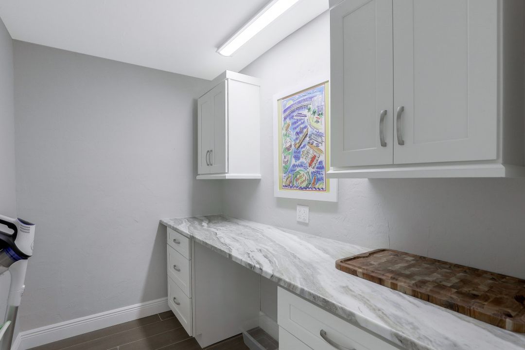 166 Hollyhock Ct, Marco Island, FL 34145