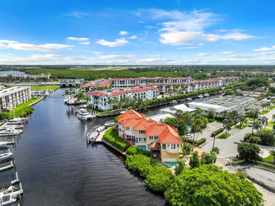 1305 Curlew Ave, Naples, FL 34102