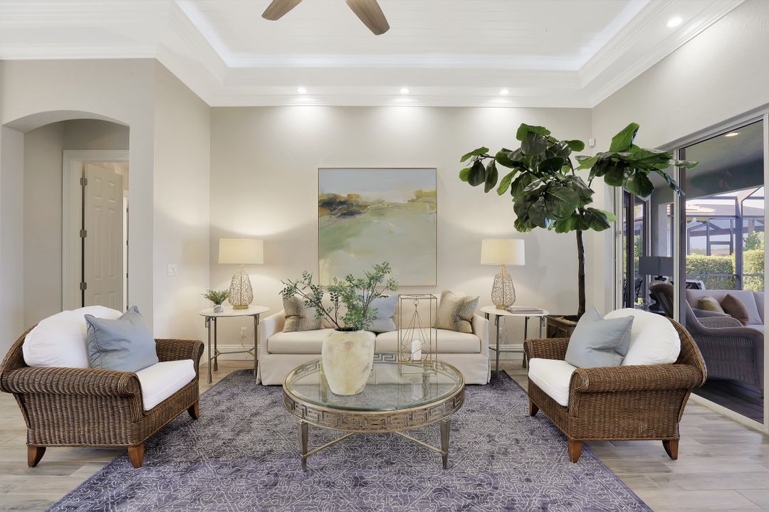 8761 Hideaway Harbor Ct, Naples, FL 34120