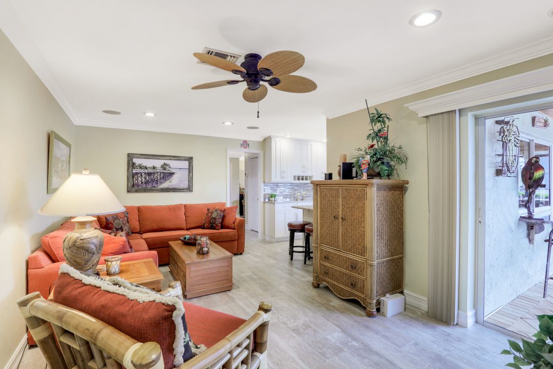 1552 Buccaneer Ct, Marco Island, FL 34145