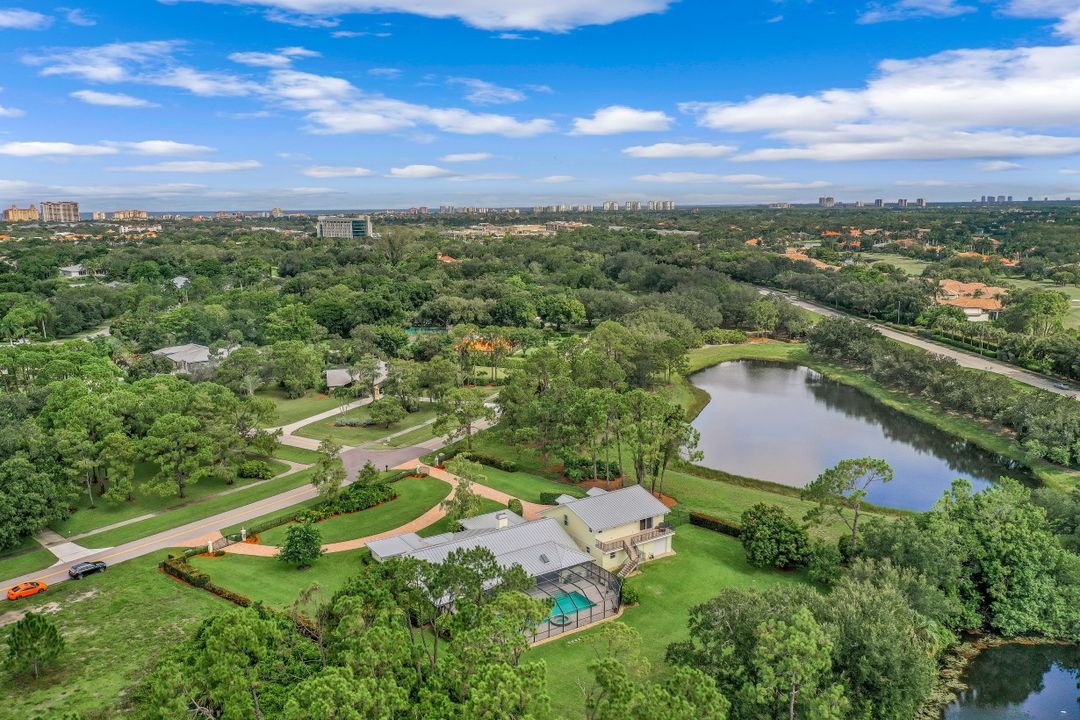 762 Hickory Rd, Naples, FL 34108