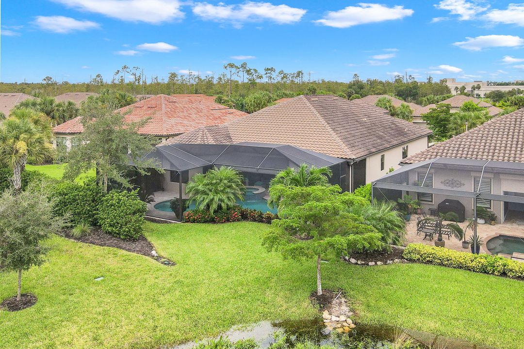 8450 Palacio Terrace W, Naples, FL 34114