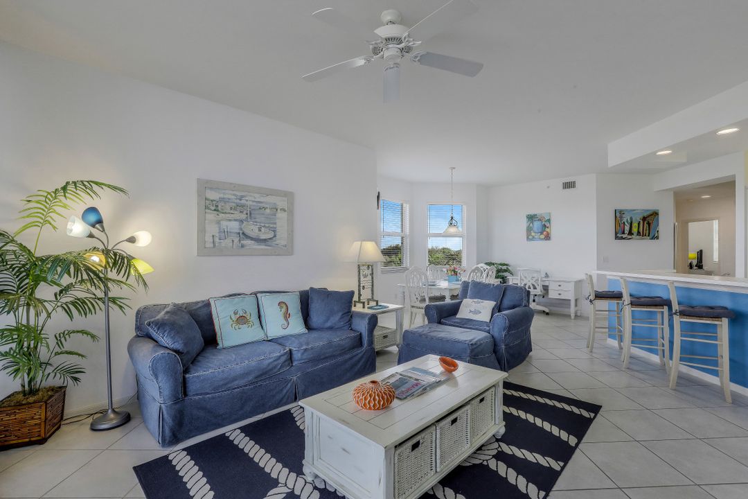 450 Launch Cir #504, Naples, FL 34108