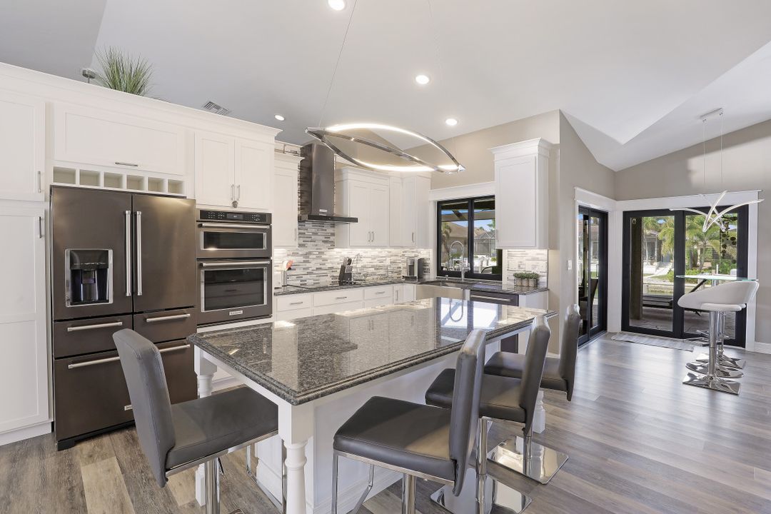 1260 Mimosa Ct, Marco Island, FL 34145