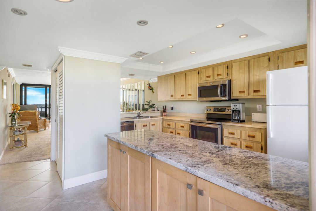 8402 Estero Blvd #302, Fort Myers Beach, FL 33931