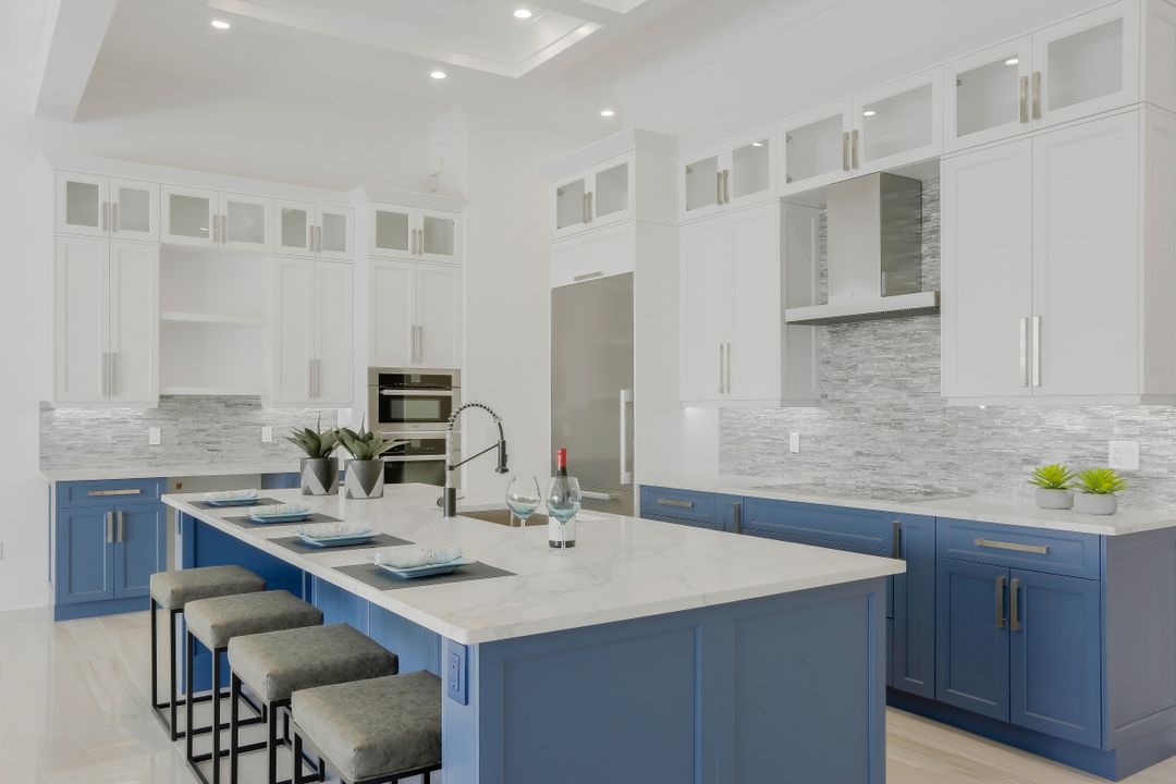 5305 Bayshore Ave, Cape Coral, FL 33904