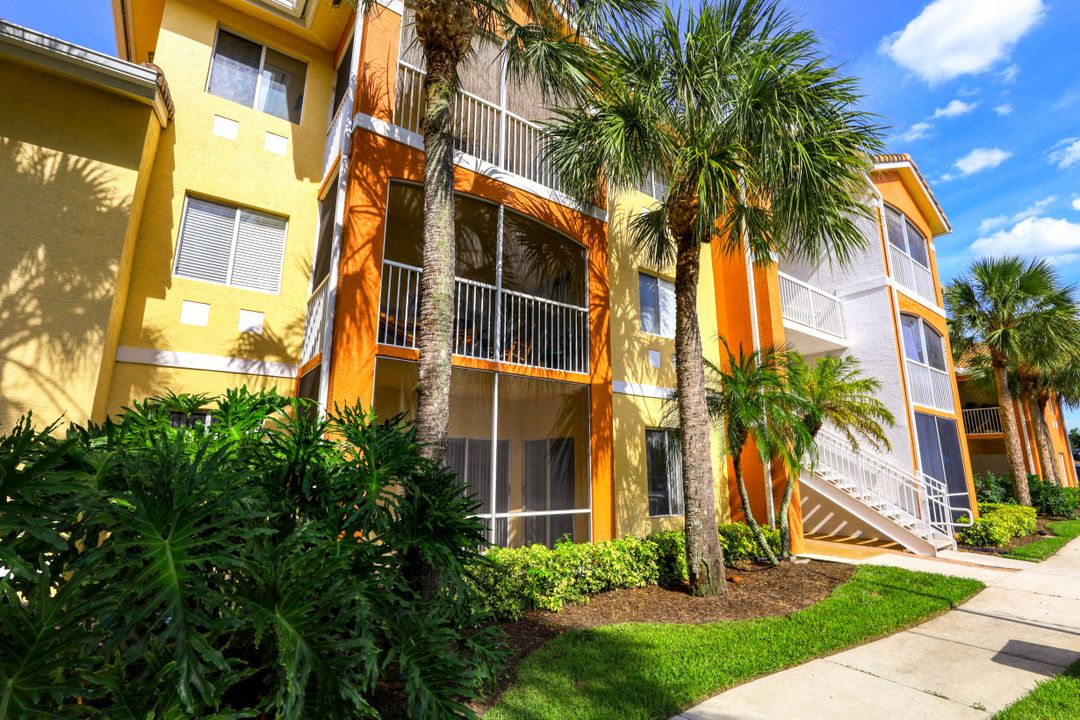 6481 Aragon Way #104, Fort Myers, FL 33966