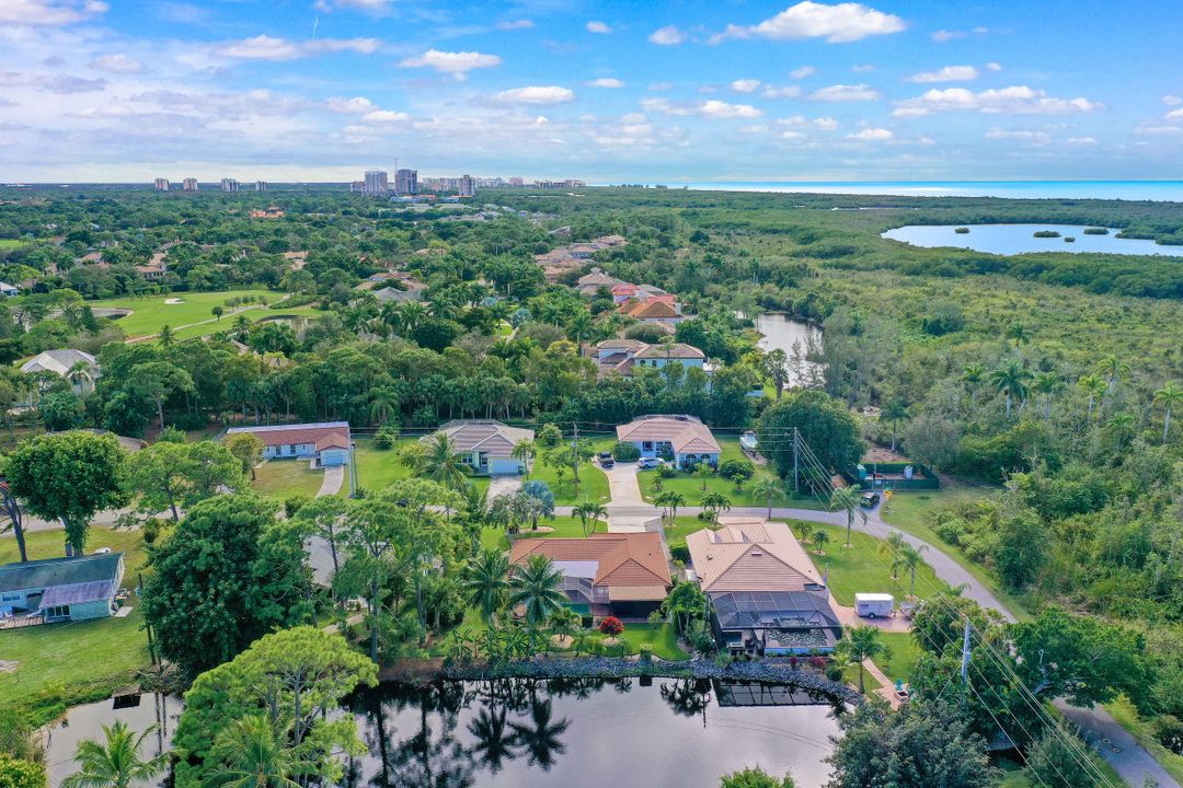 989 E Valley Dr, Bonita Springs, FL 34134