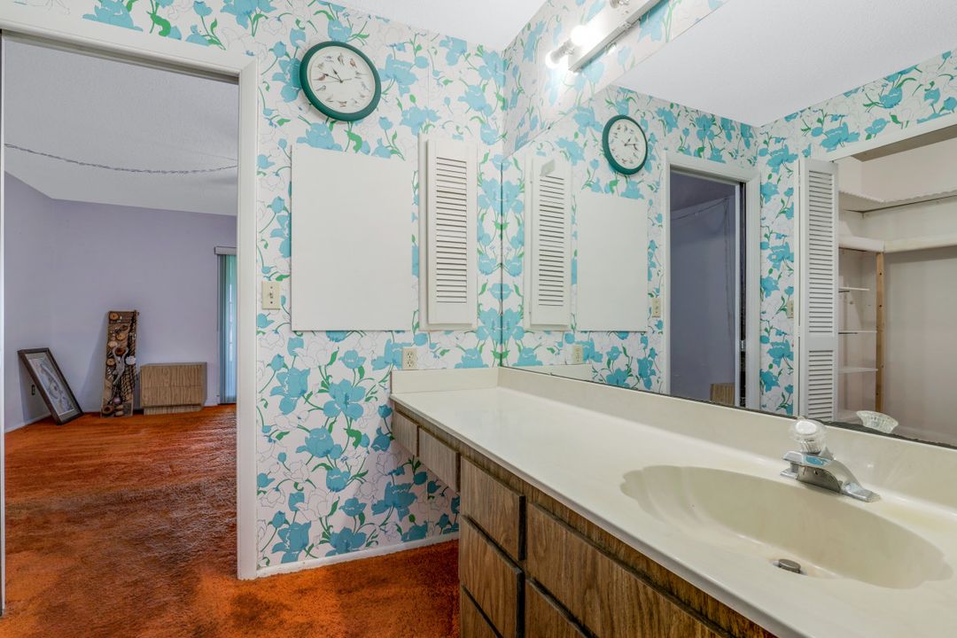 186 Harrison Rd #2, Naples, FL 34112