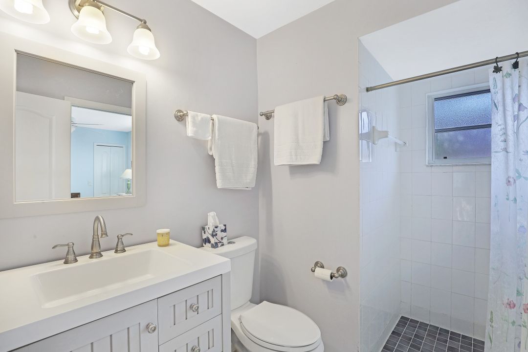 2710 SW 37th St, Cape Coral, FL 33914