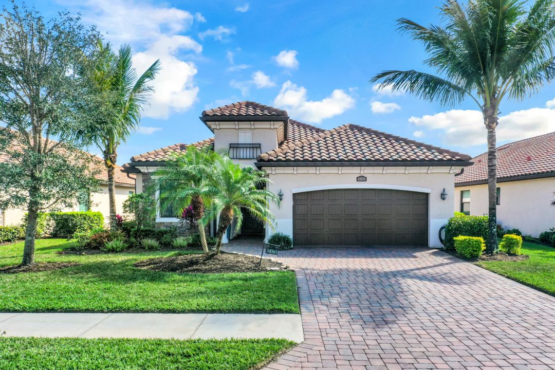 12672 Kinross Ln, Naples, FL 34120