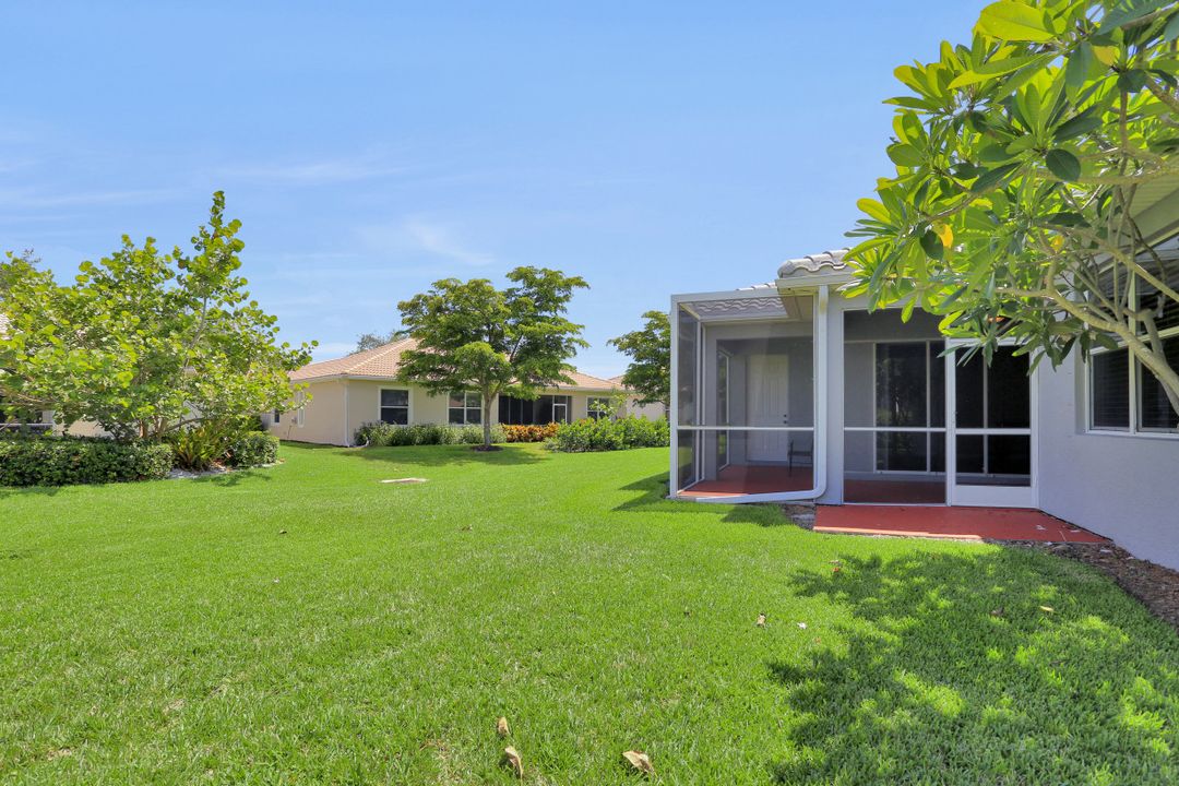 3967 Ruxton Rd, Naples, FL 34116