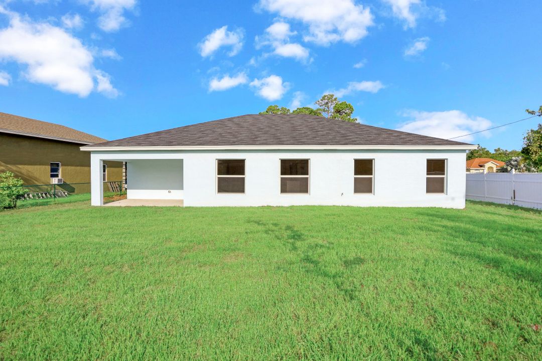 1651 SW Rutland St, Port St. Lucie, FL 34987