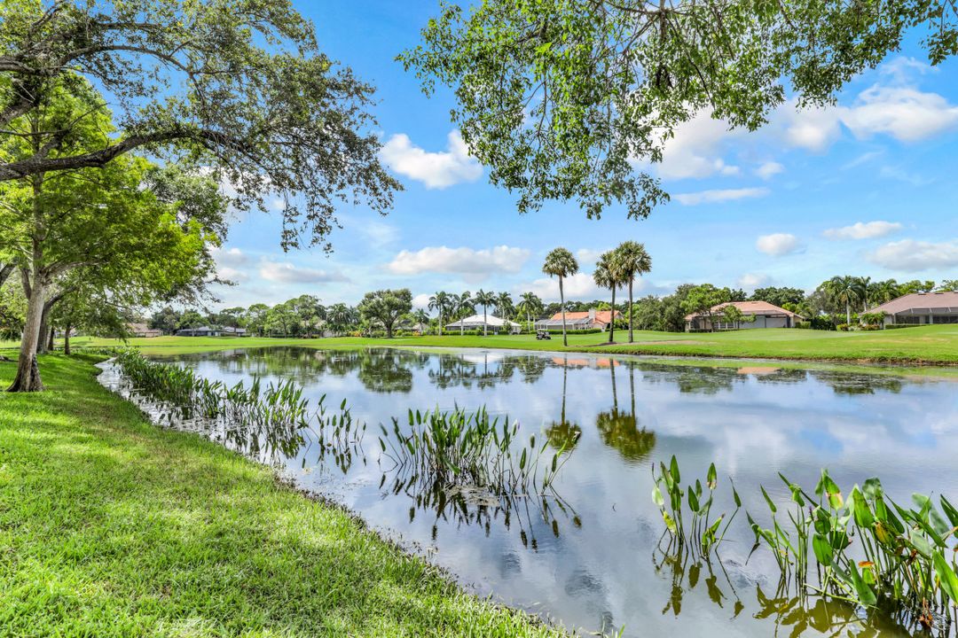 19516 Lost Creek Dr, Estero, FL 33967