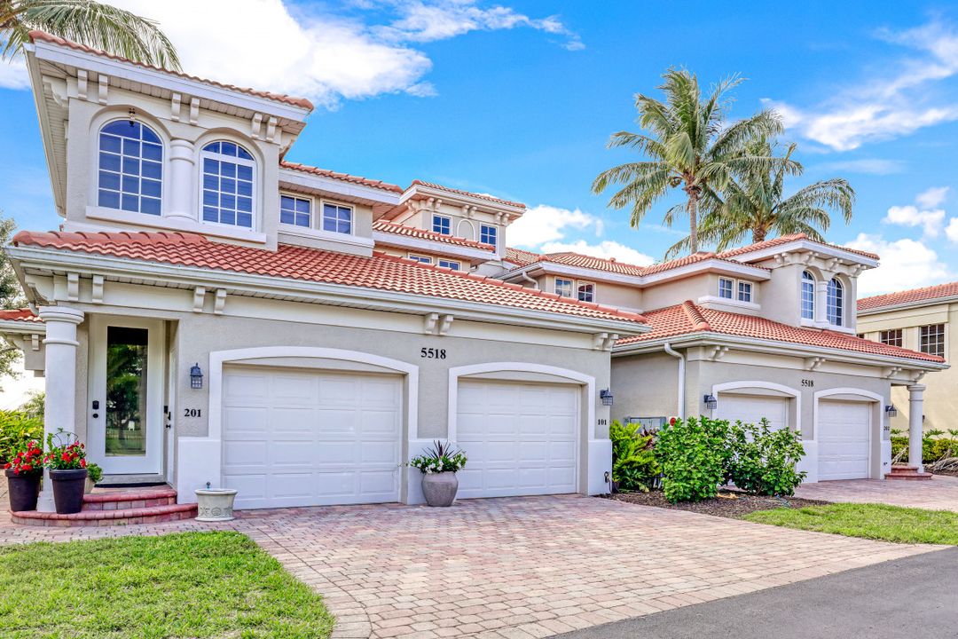 5518 Cape Harbour Dr #101, Cape Coral, FL 33914