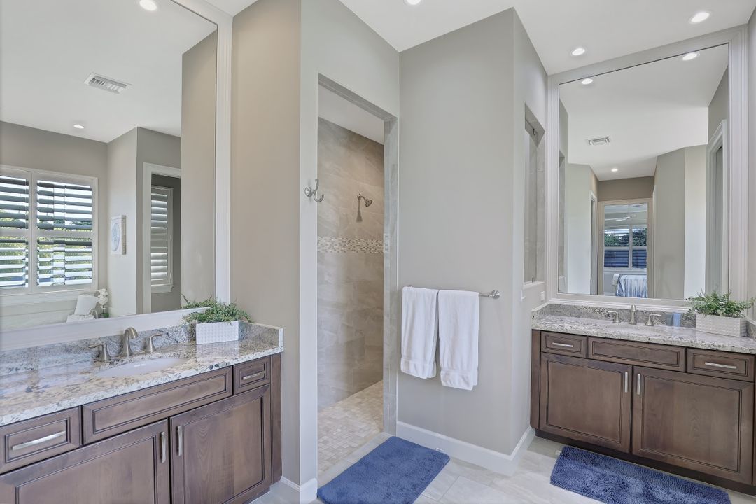 535 Spinnaker Dr, Marco Island, FL 34145