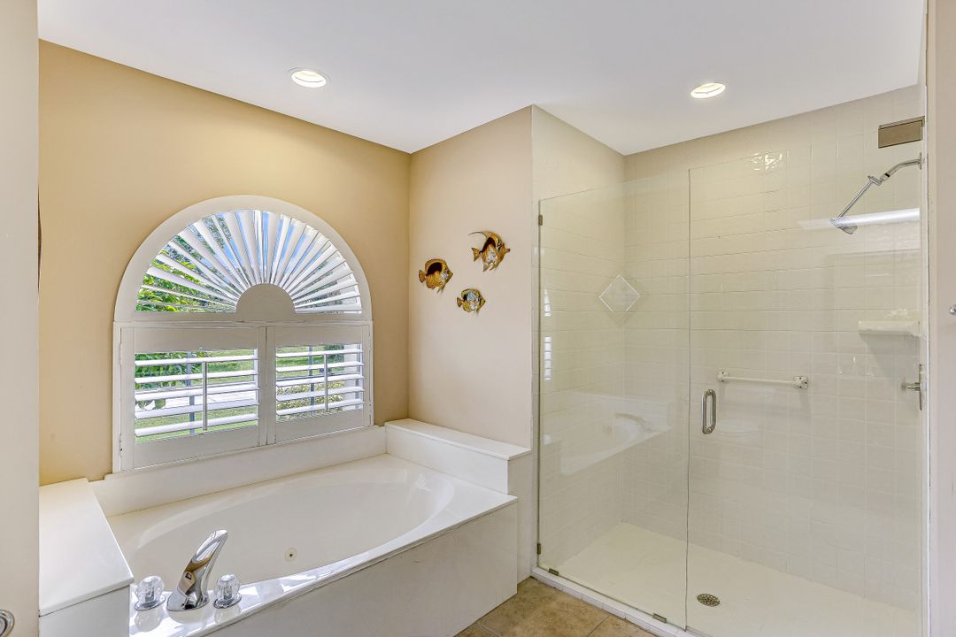 27313 Buccaneer Dr, Bonita Springs, FL 34135