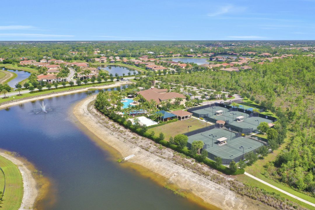 3718 Pleasant Springs Dr, Naples, FL 34119