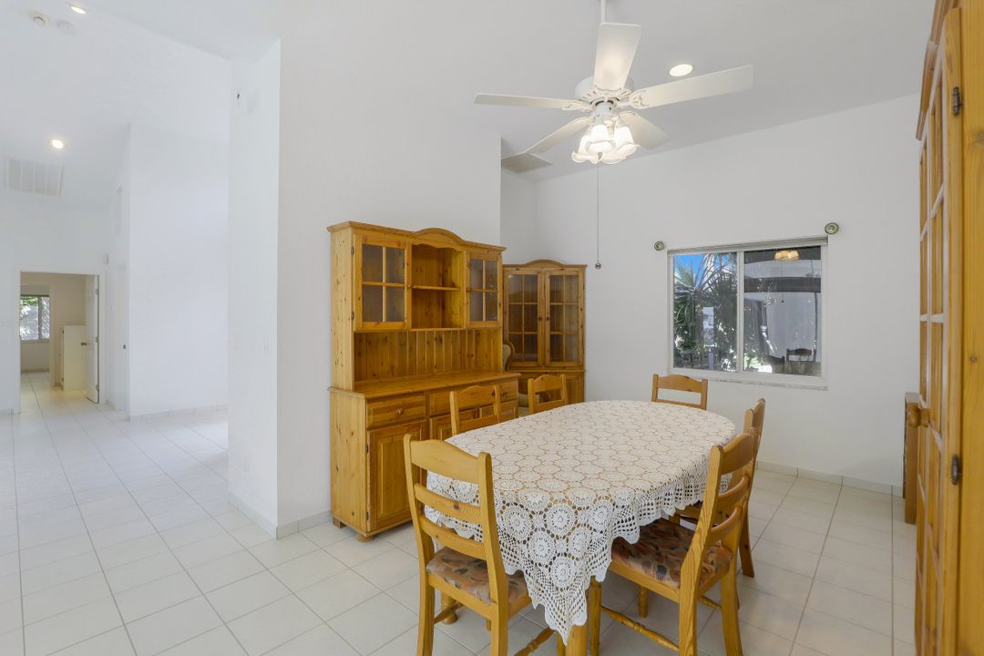 5364 Darby Ct, Cape Coral, FL 33904