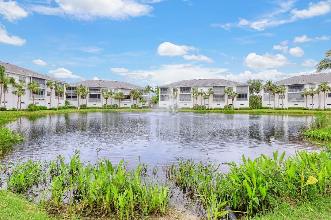 835 Bentwater Cir #103, Naples, FL 34108