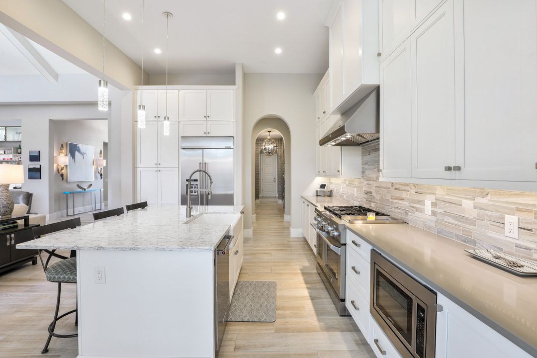 3244 Tavolara Ln, Naples, FL 34114