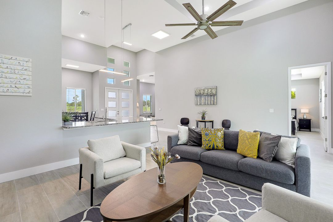 1425 SW 24th St, Cape Coral, FL 33991