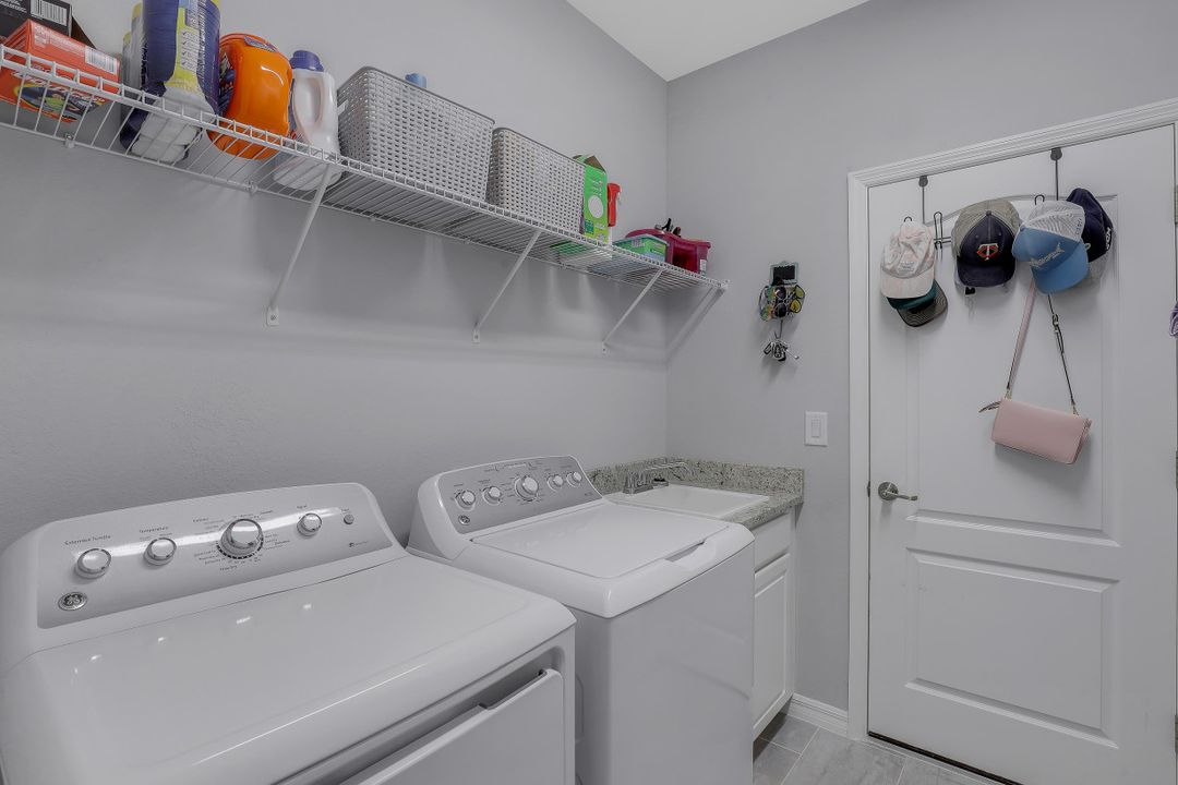 17484 Ashcomb Way, Estero, FL 33928