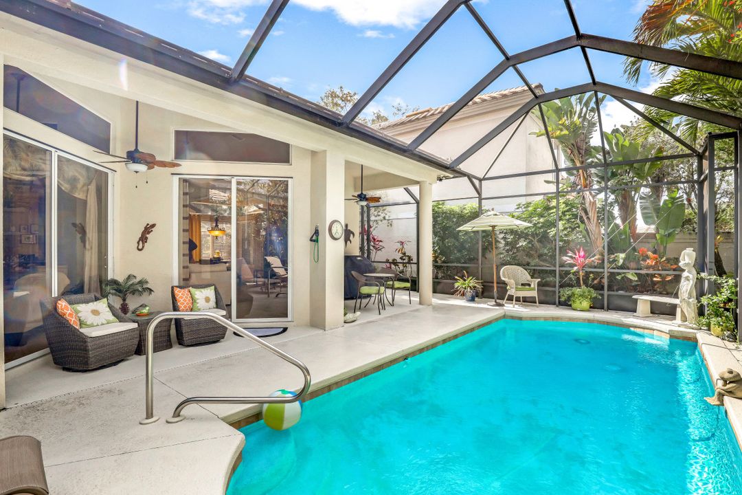 3640 Sawgrass Ct, Bonita Springs, FL 34134