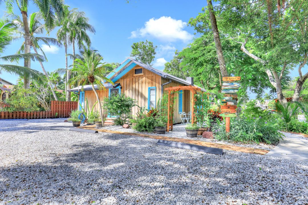 2204 Brevard Ave, Fort Myers, FL 33901